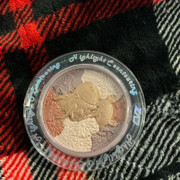 ZOEVA Pink and Red Highlighter - Picture 2 of 7